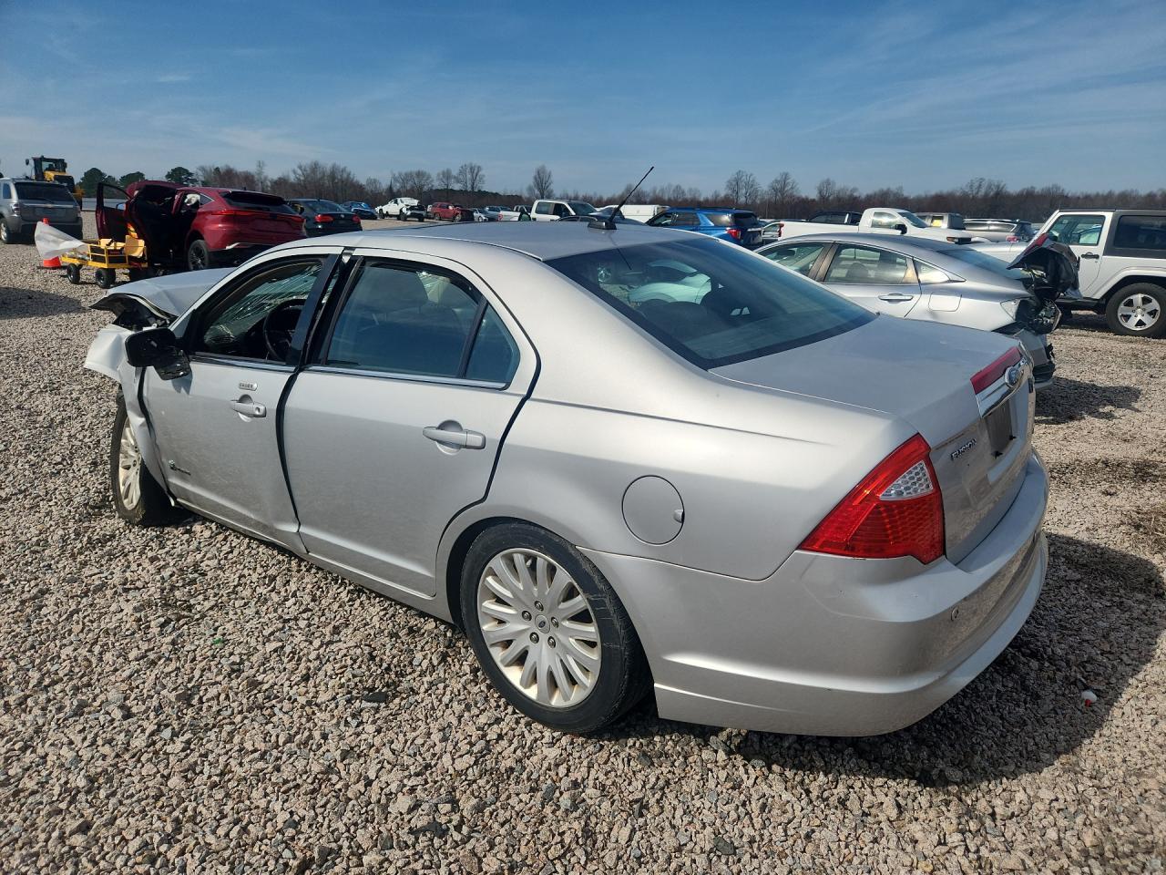 2010 Ford Fusion Hybrid - Image 2