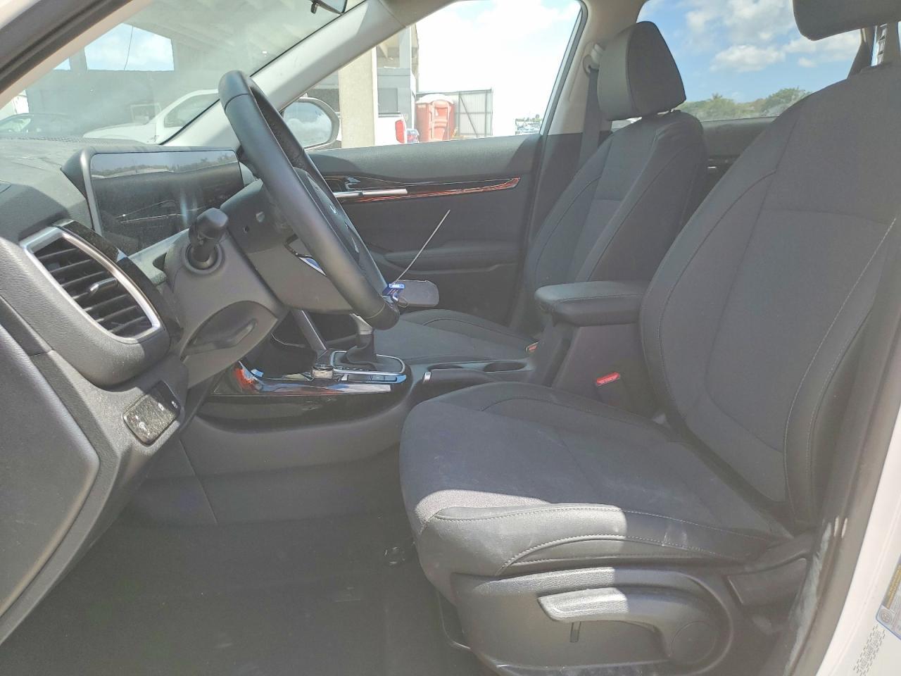 2024 Kia Seltos S - Image 7