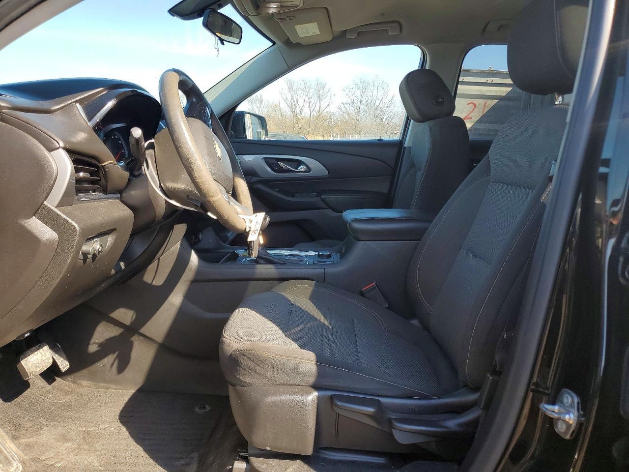 2018 Chevrolet Traverse Ls - Image 7