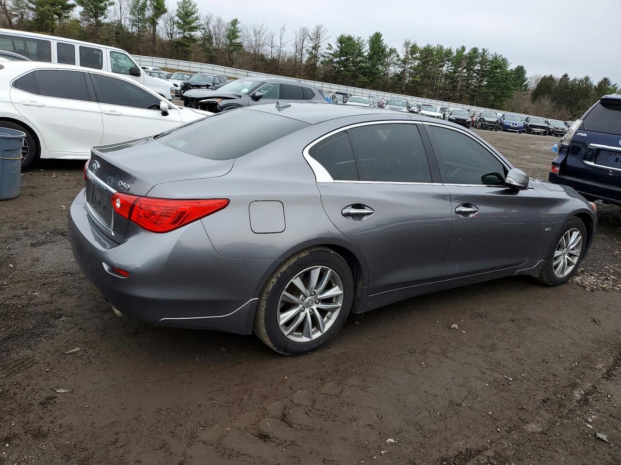 2017 Infiniti Q50 2.0T Premium - Фото 3