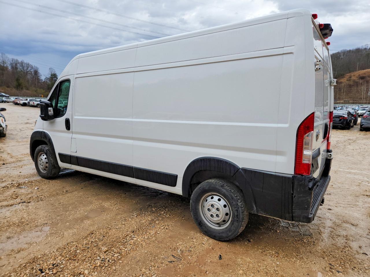 2023 Ram Promaster 2500 High Roof Delivery Van - Фото 2