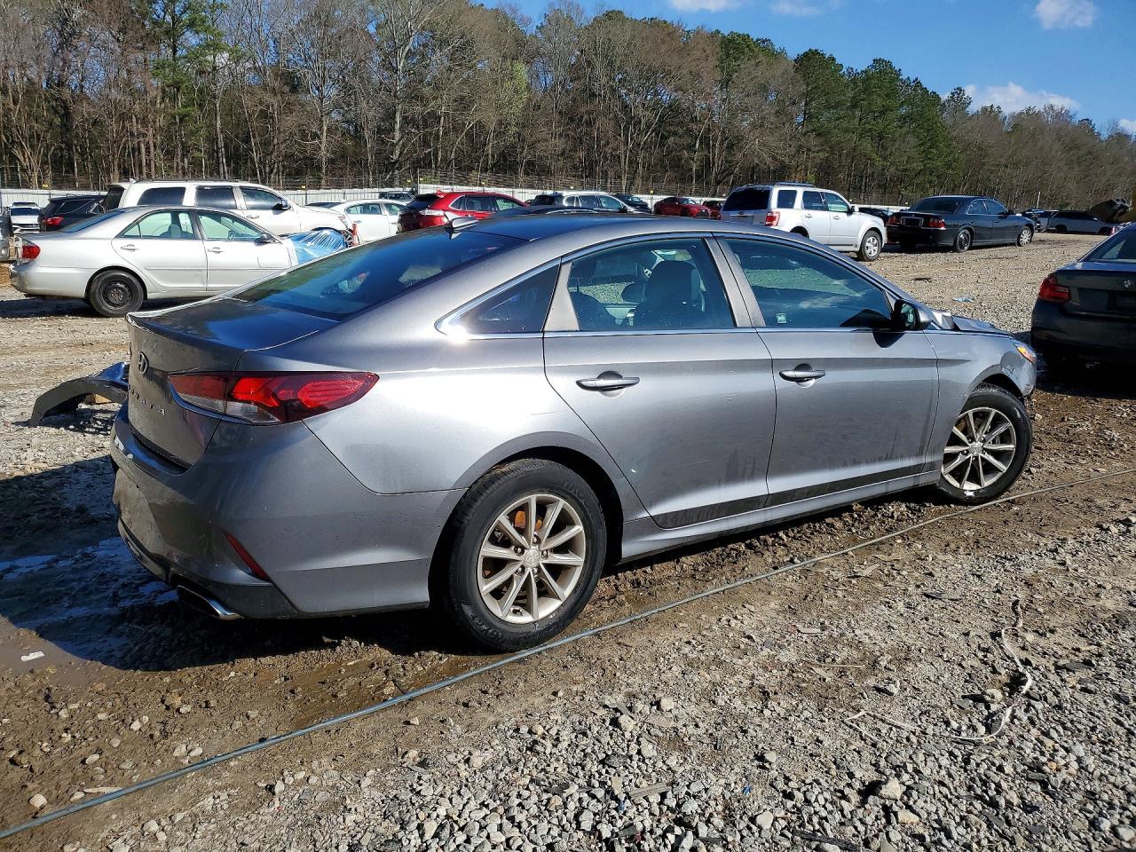 2018 Hyundai Sonata Se - Фото 3