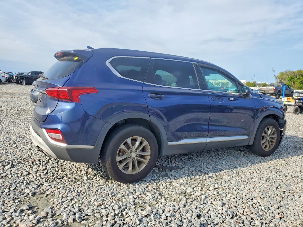 2019 Hyundai Santa Fe Sel 2.4L - Image 3