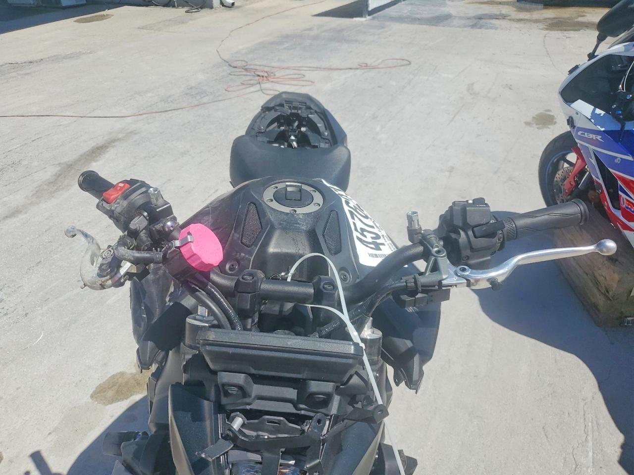 2025 Yamaha Mt09 - Image 5