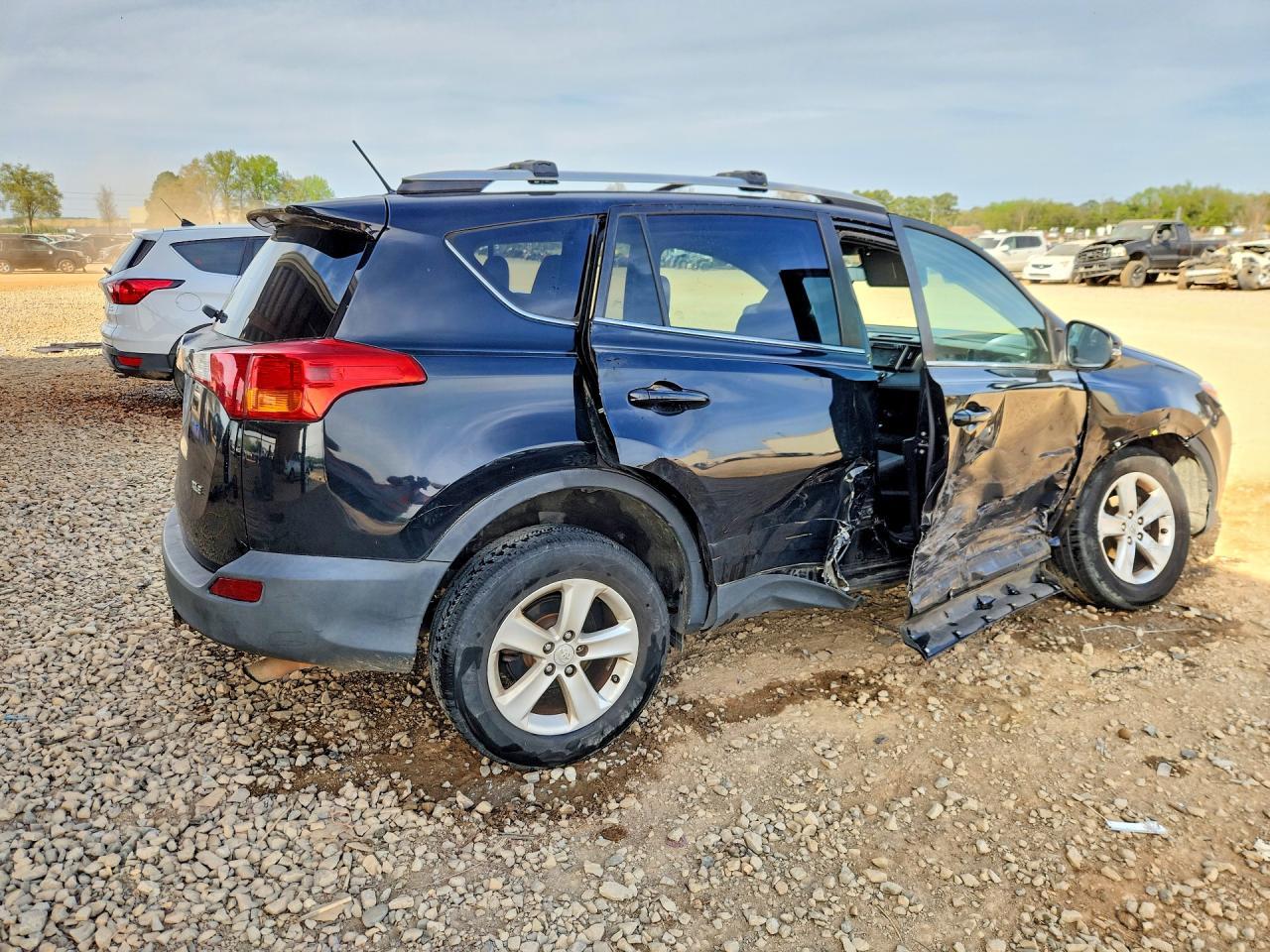 2014 Toyota Rav4 Xle - Фото 3