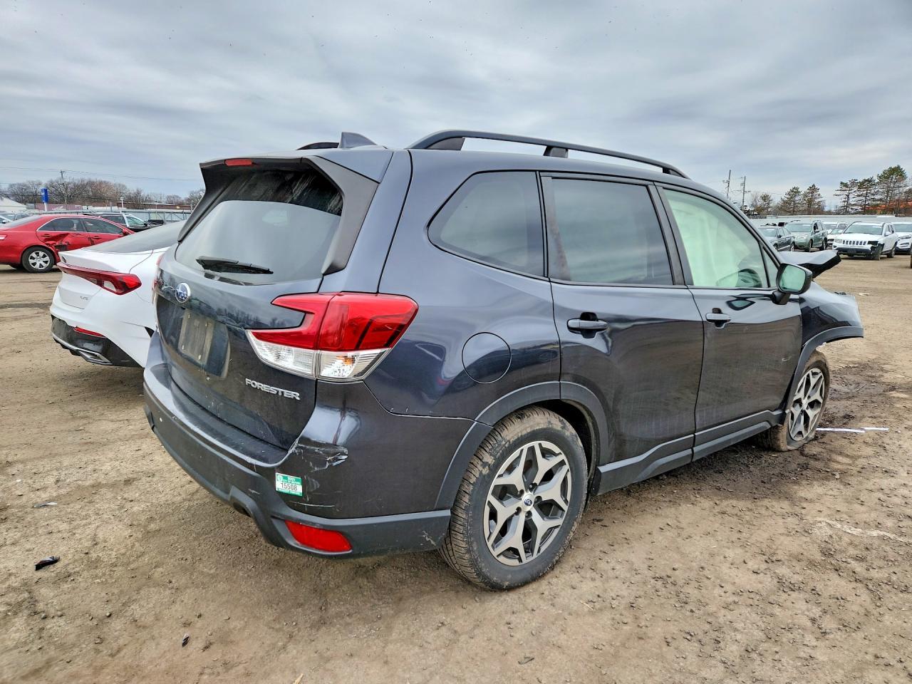 2019 Subaru Forester Premium - Фото 3