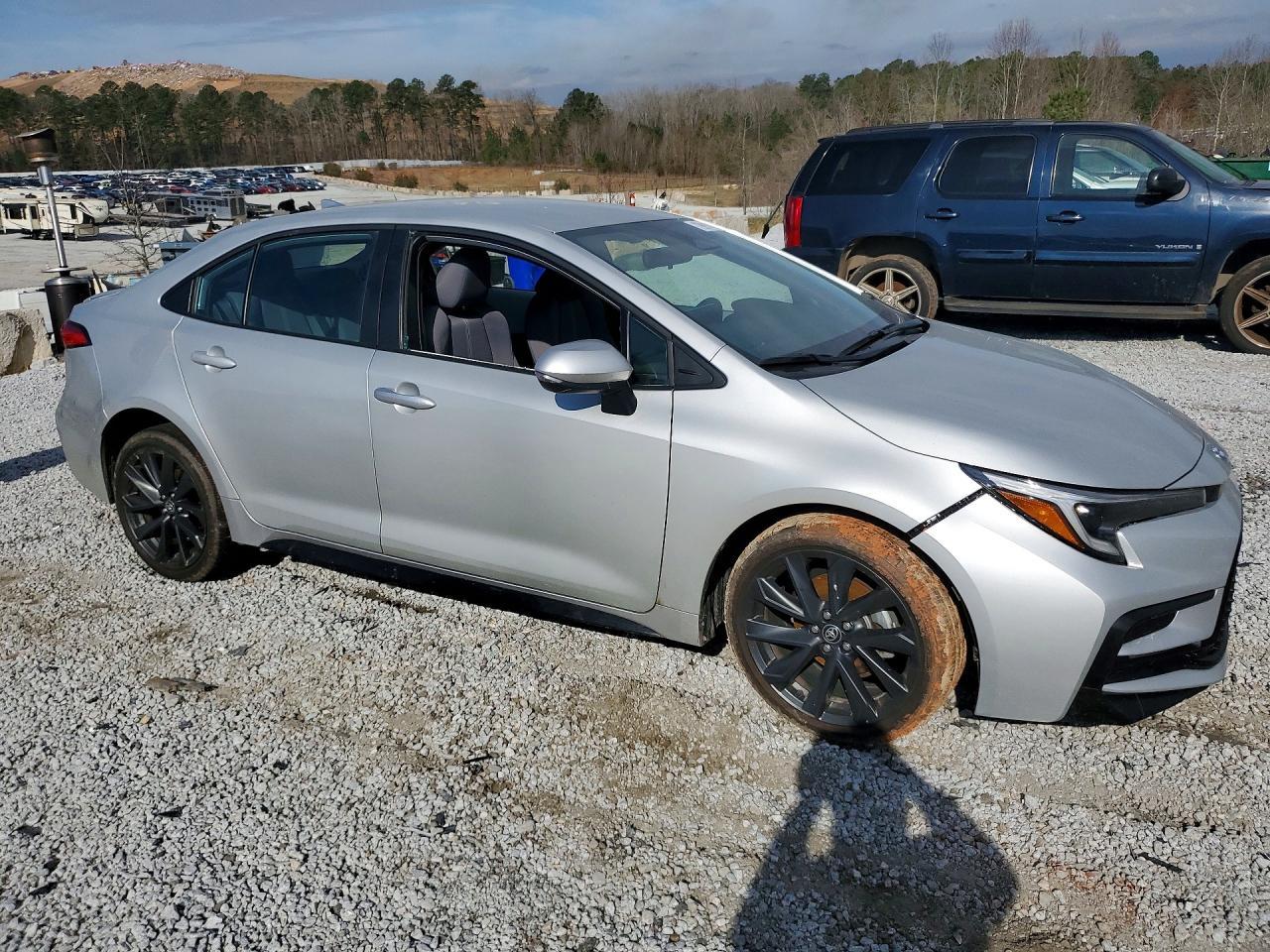 2025 Toyota Corolla - Image 4