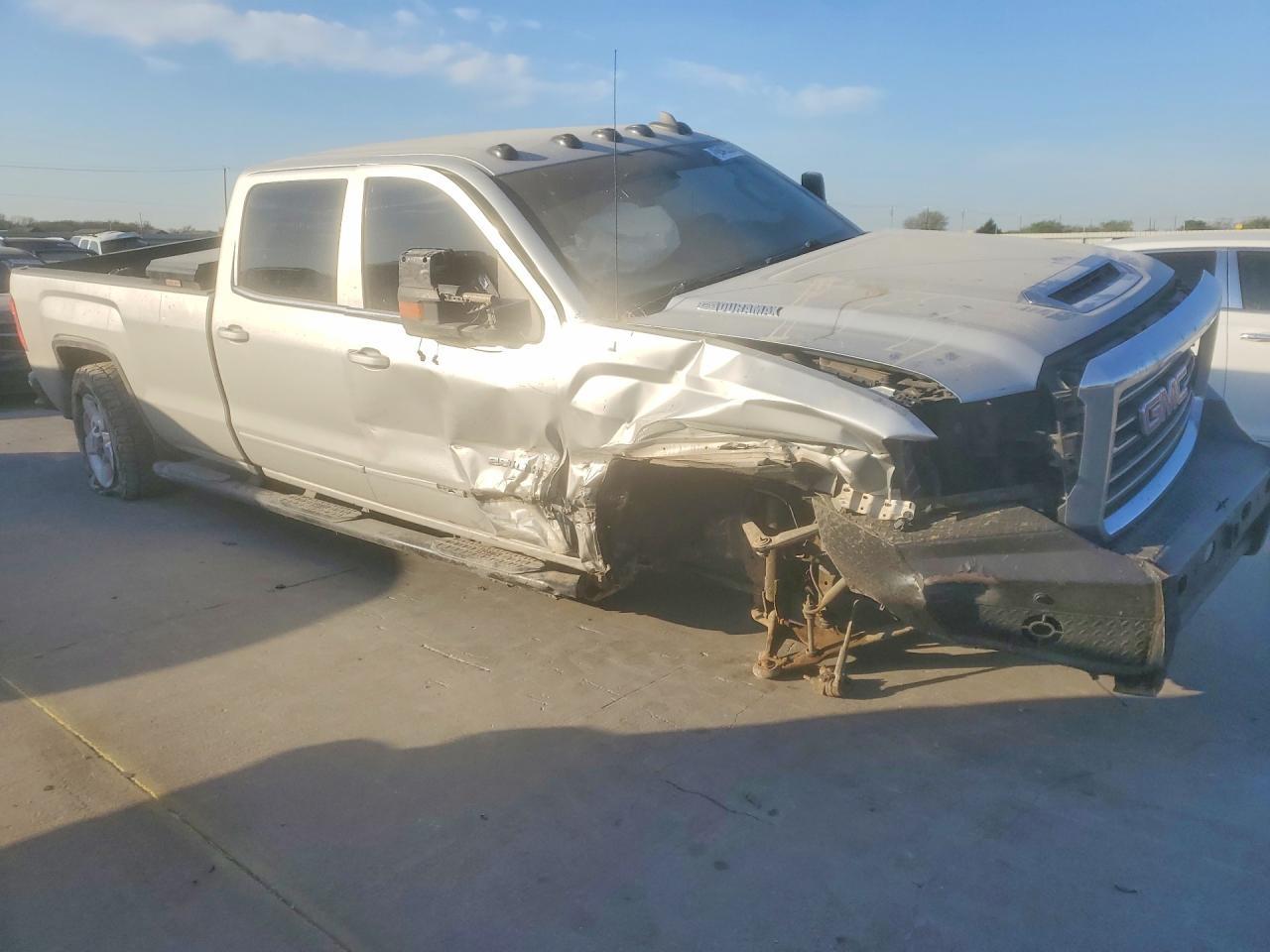 2017 GMC Sierra K2500 Sle - Image 4