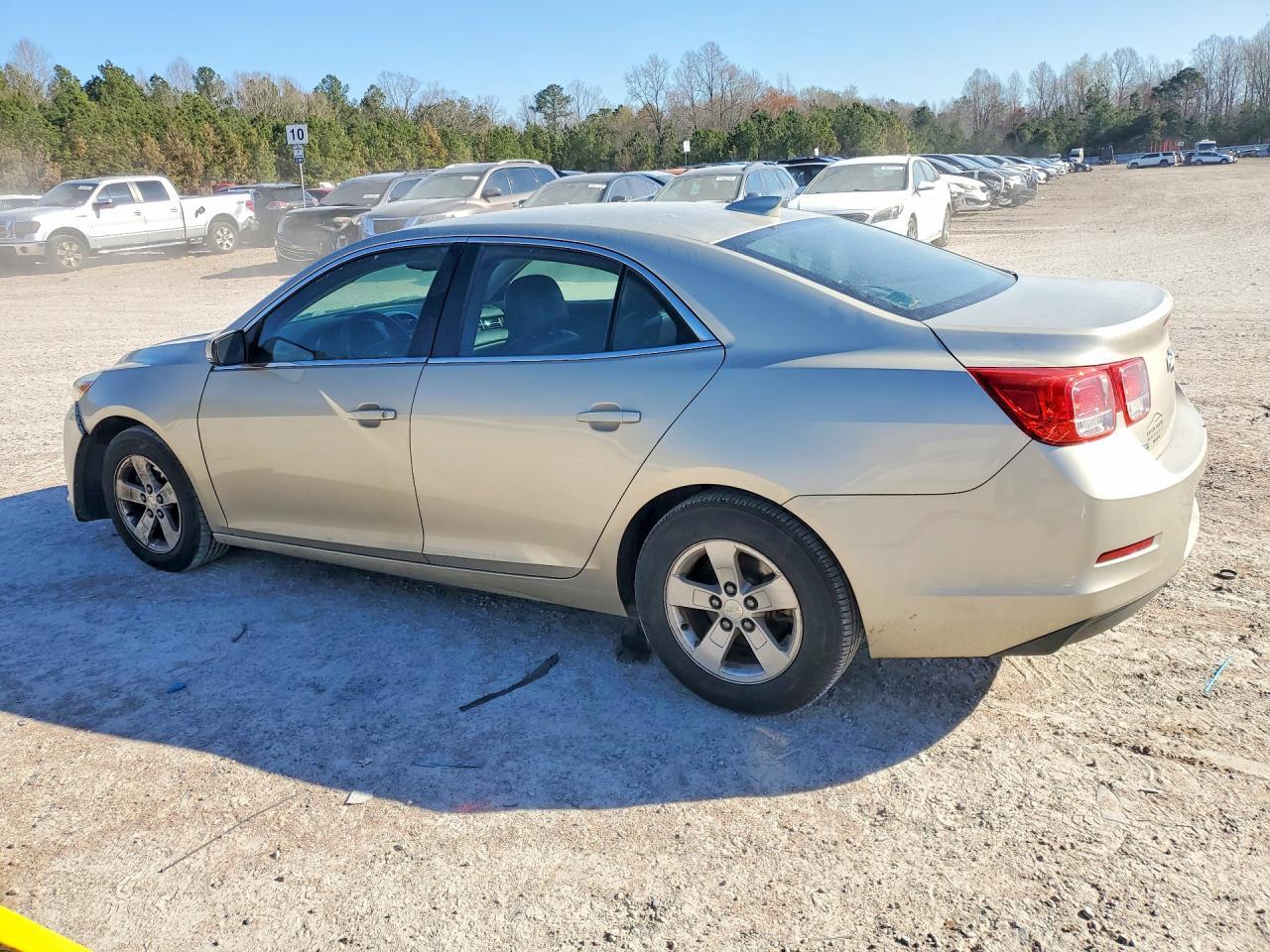 2016 Chevrolet Malibu Limited Lt - Image 2