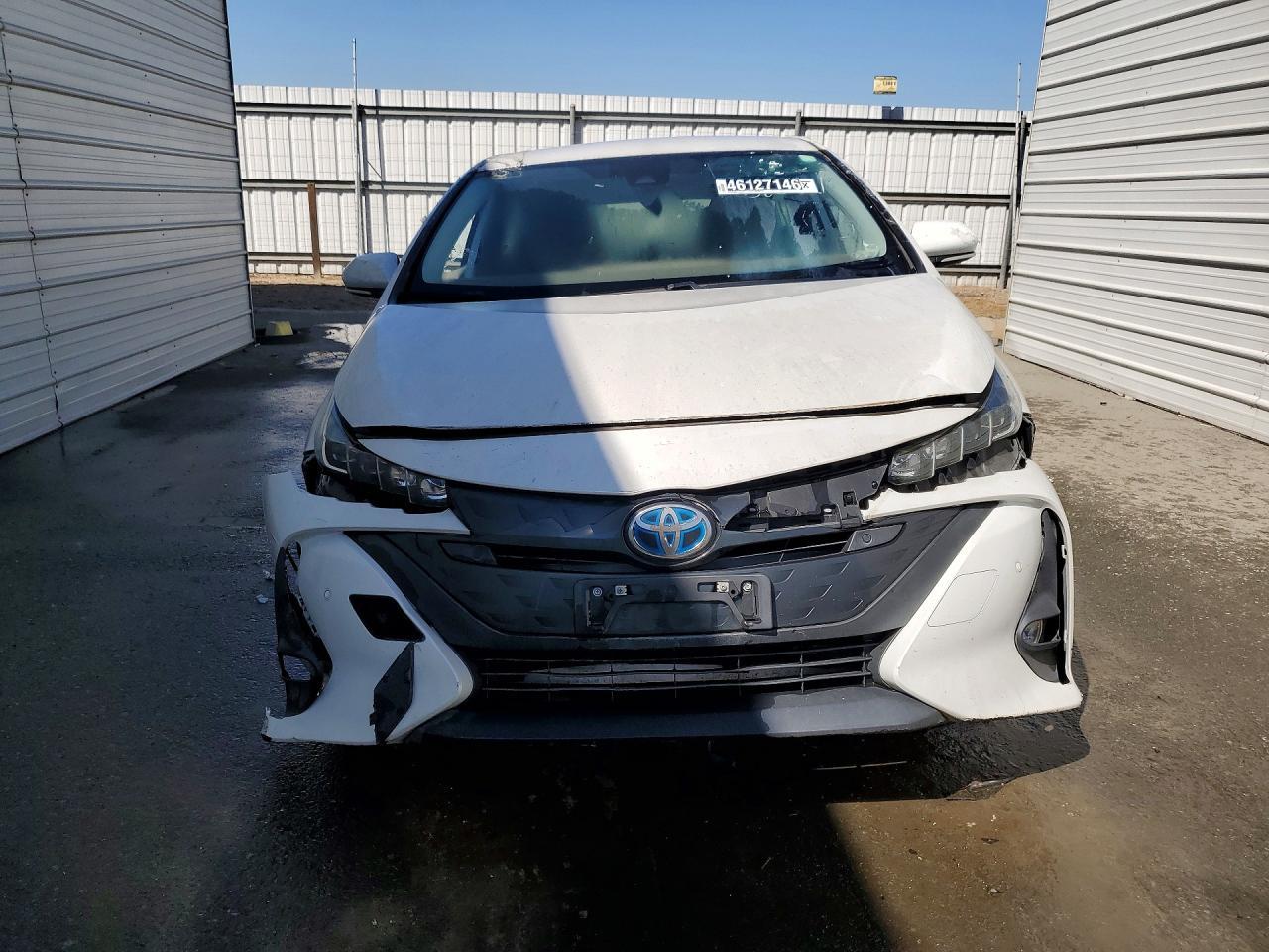 2021 Toyota Prius Prime Limited - Фото 5