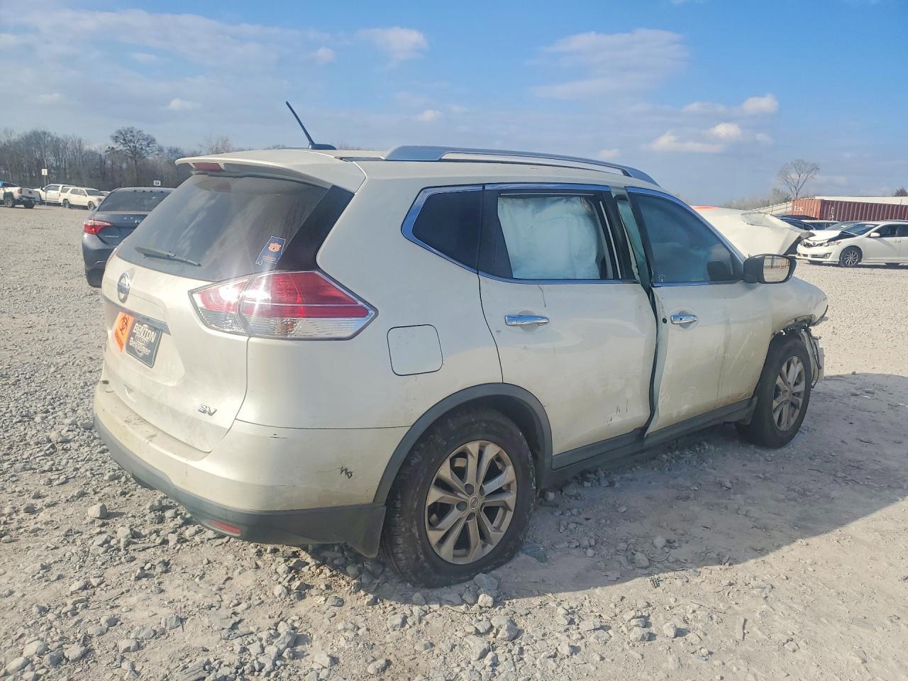 2016 Nissan Rogue Sv - Image 3
