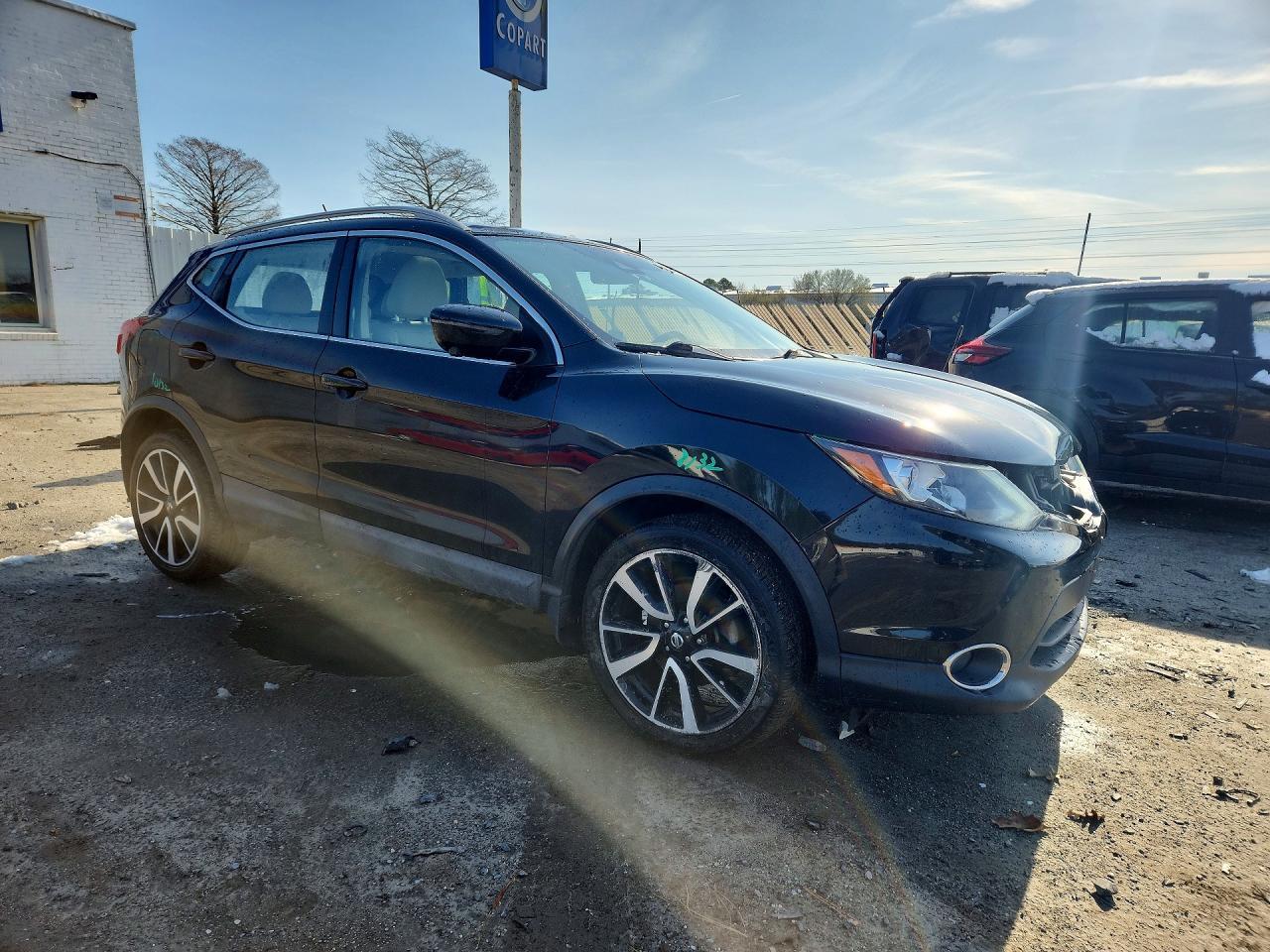 2017 Nissan Rogue Sport - Image 4