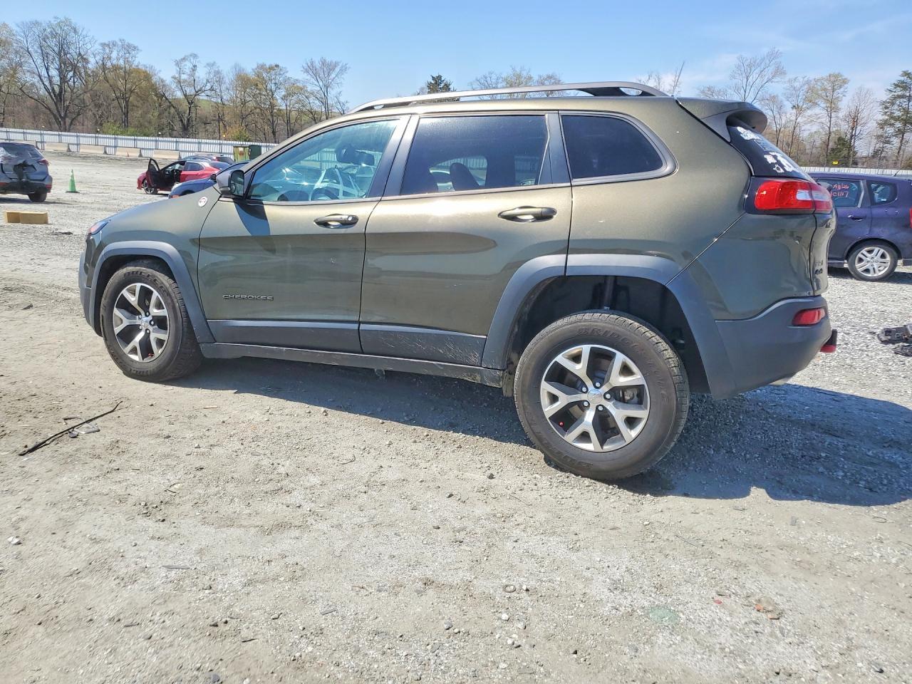 2016 Jeep Cherokee Trailhawk - Фото 2