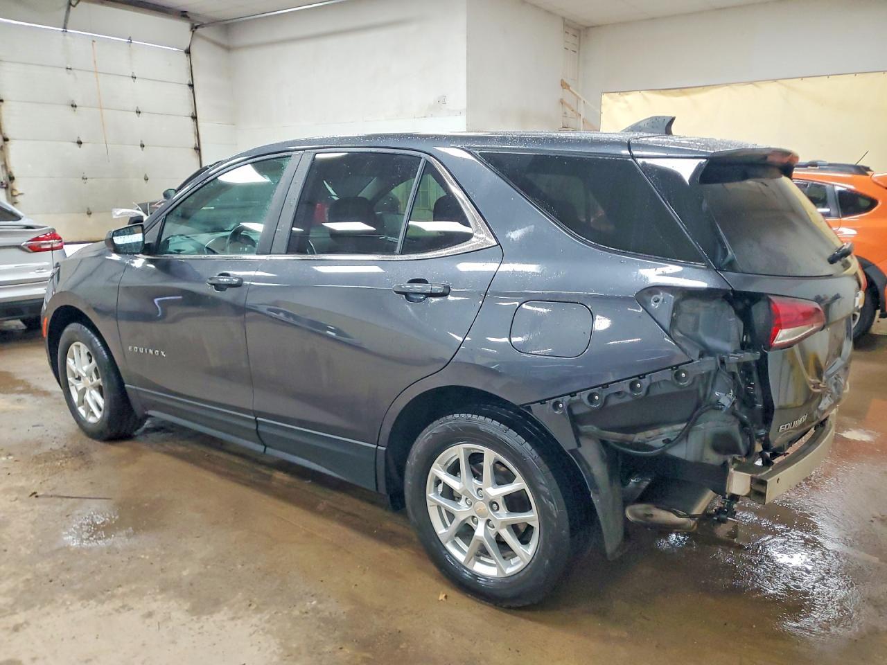 2022 Chevrolet Equinox Lt - Фото 2