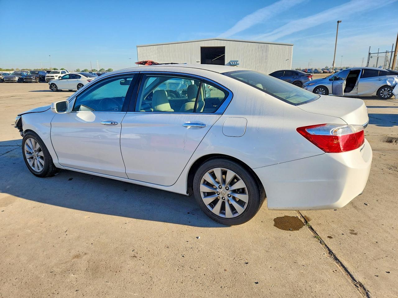2015 Honda Accord Ex - Image 2