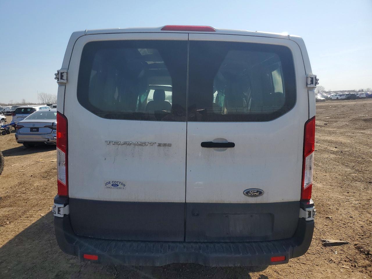 2016 Ford Transit T-250 - Фото 6