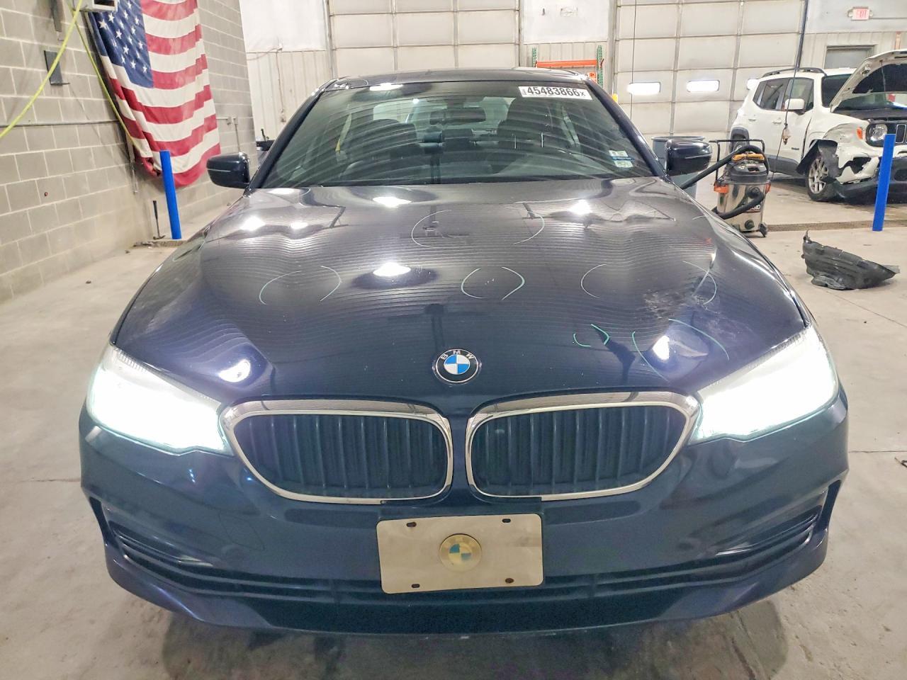 2018 BMW 530 Xi - Фото 5