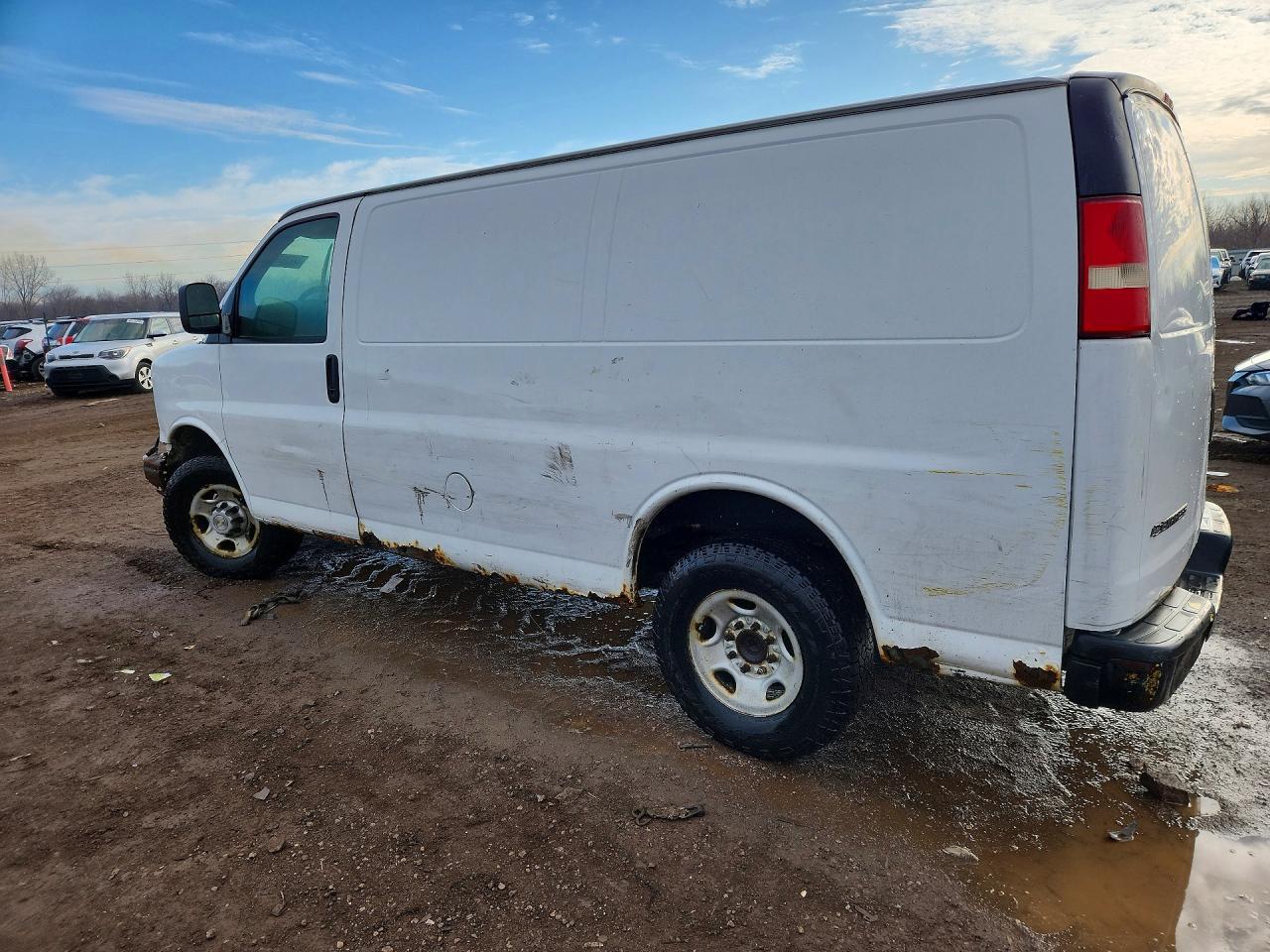 2008 Chevrolet Express G2500 - Фото 2