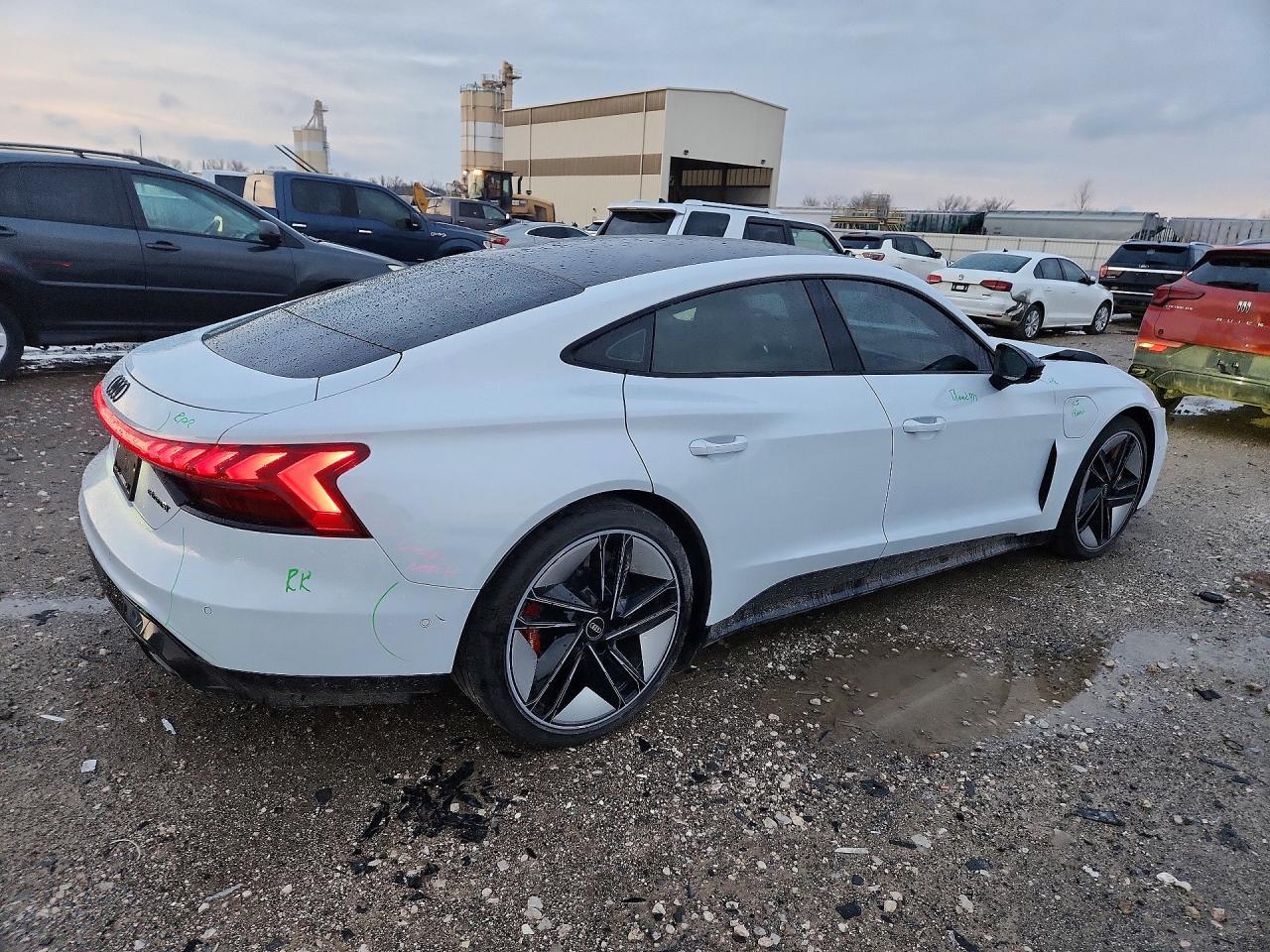 2022 Audi Rs E-Tron Gt - Image 3