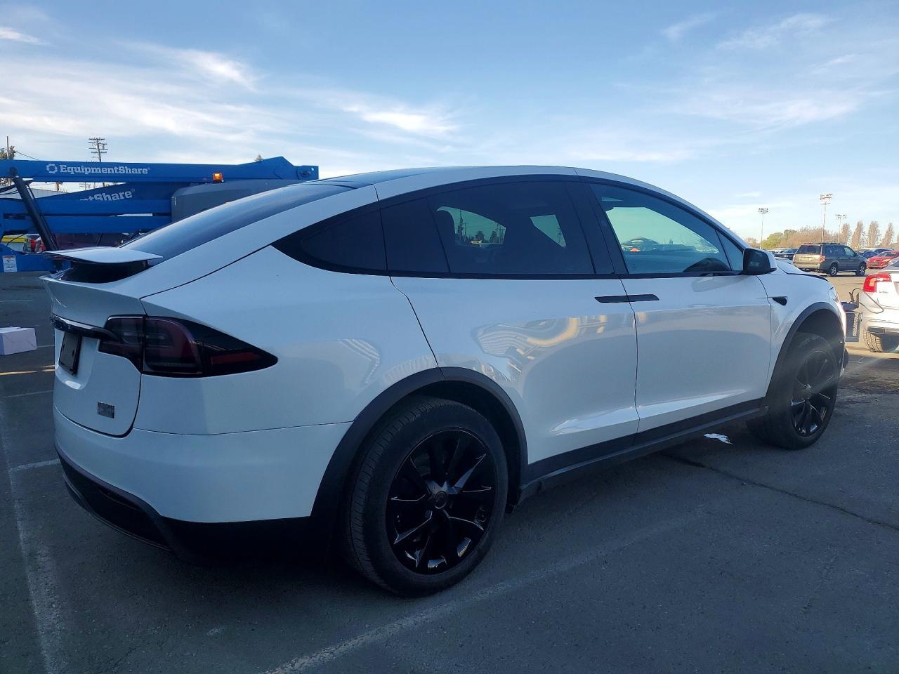2024 Tesla Model X - Фото 3