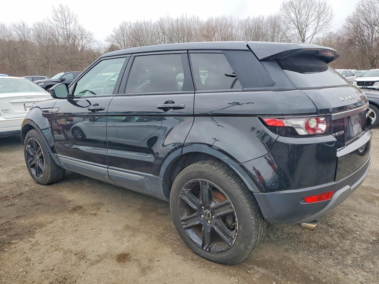2015 Land Rover Range Rover Evoque Pure Plus - Image 2
