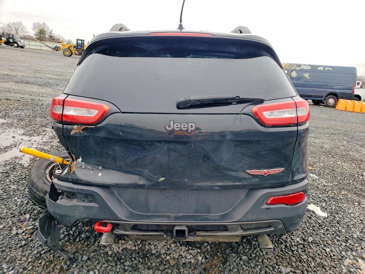2014 Jeep Cherokee Trailhawk - Image 6