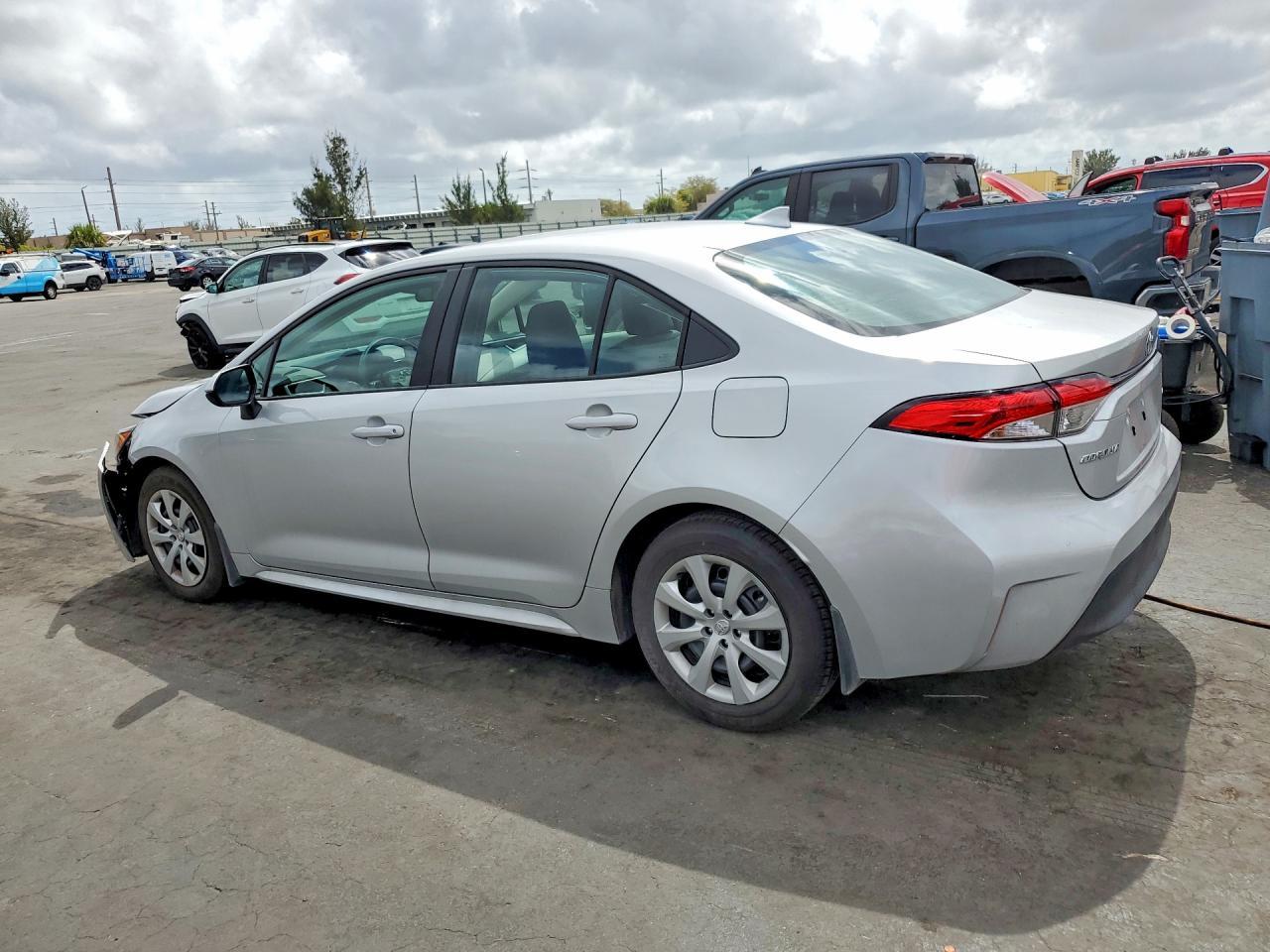 2025 Toyota Corolla Le - Image 2