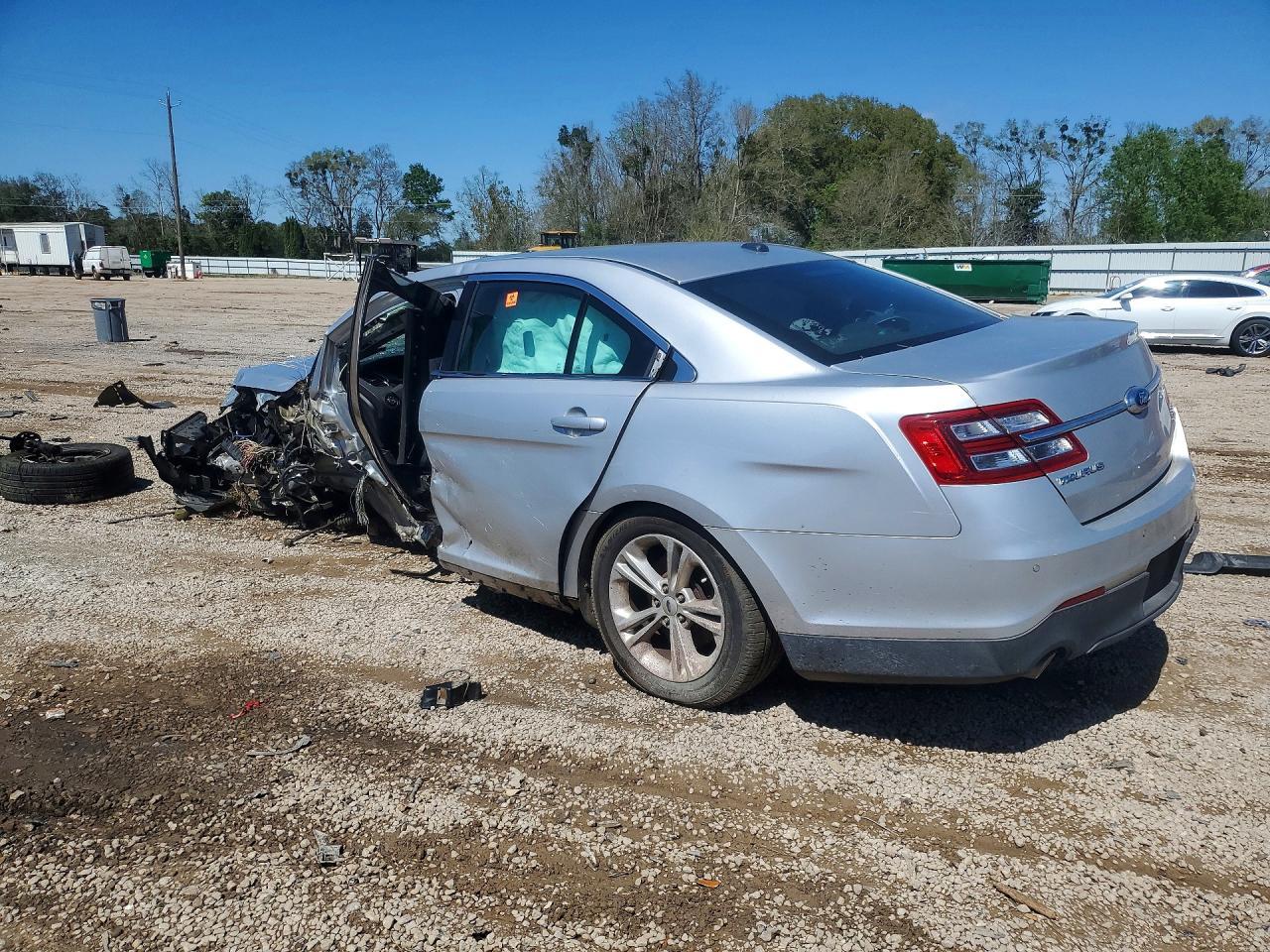 2014 Ford Taurus Sel - Фото 2