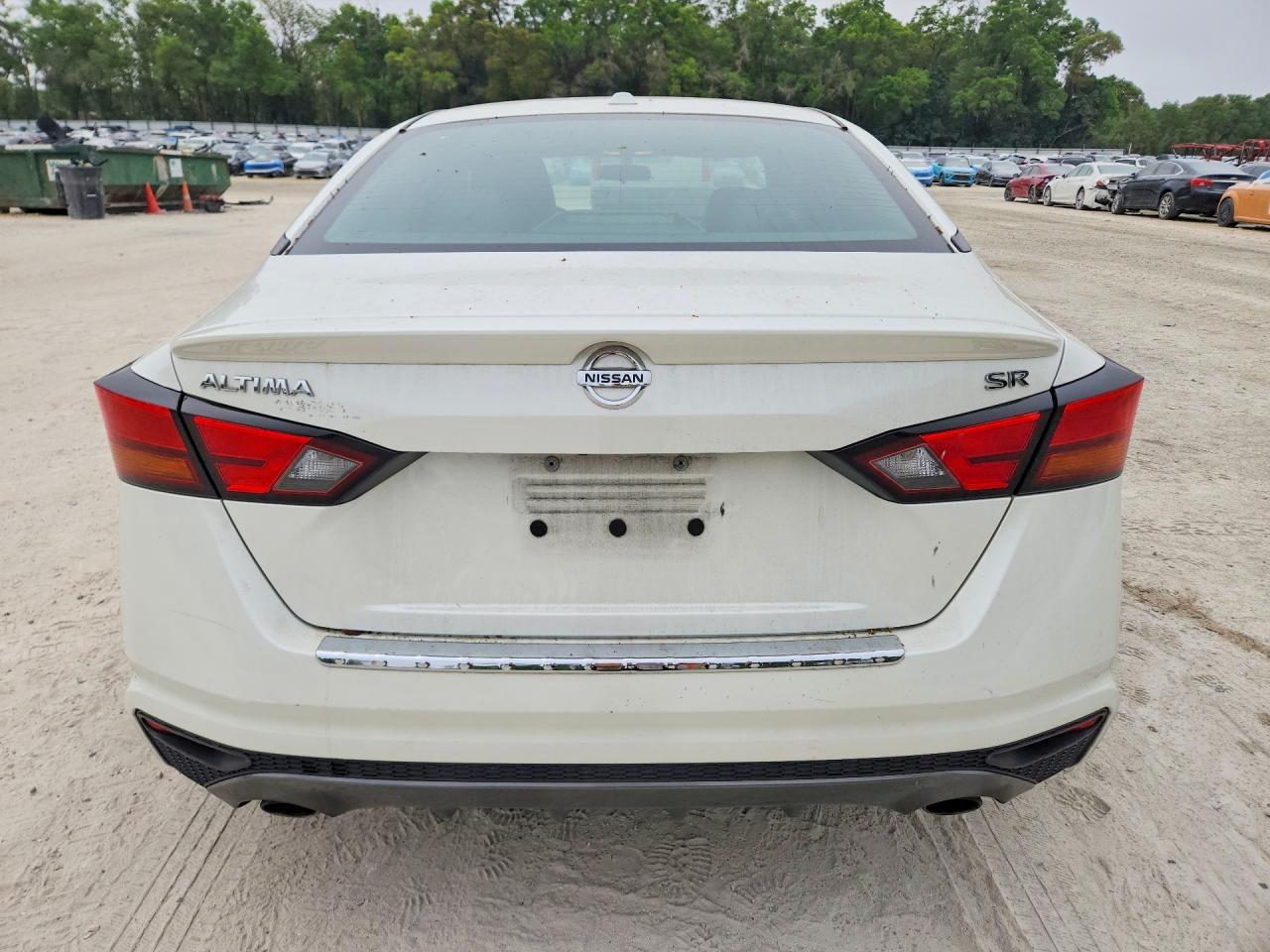 2019 Nissan Altima 2.5 Sr - Image 6