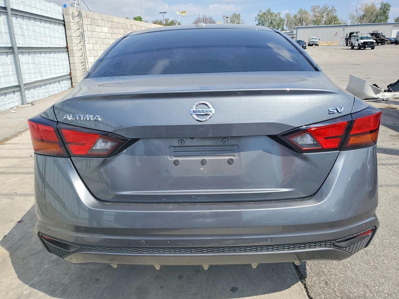 2021 Nissan Altima 2.5 Sv - Фото 6