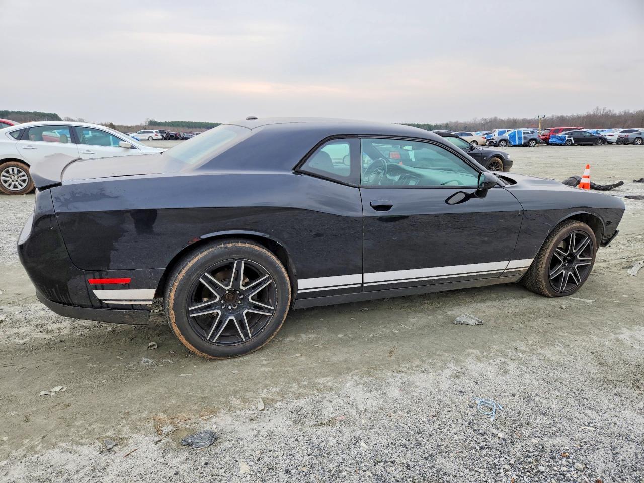 2016 Dodge Challenger Sxt - Фото 3