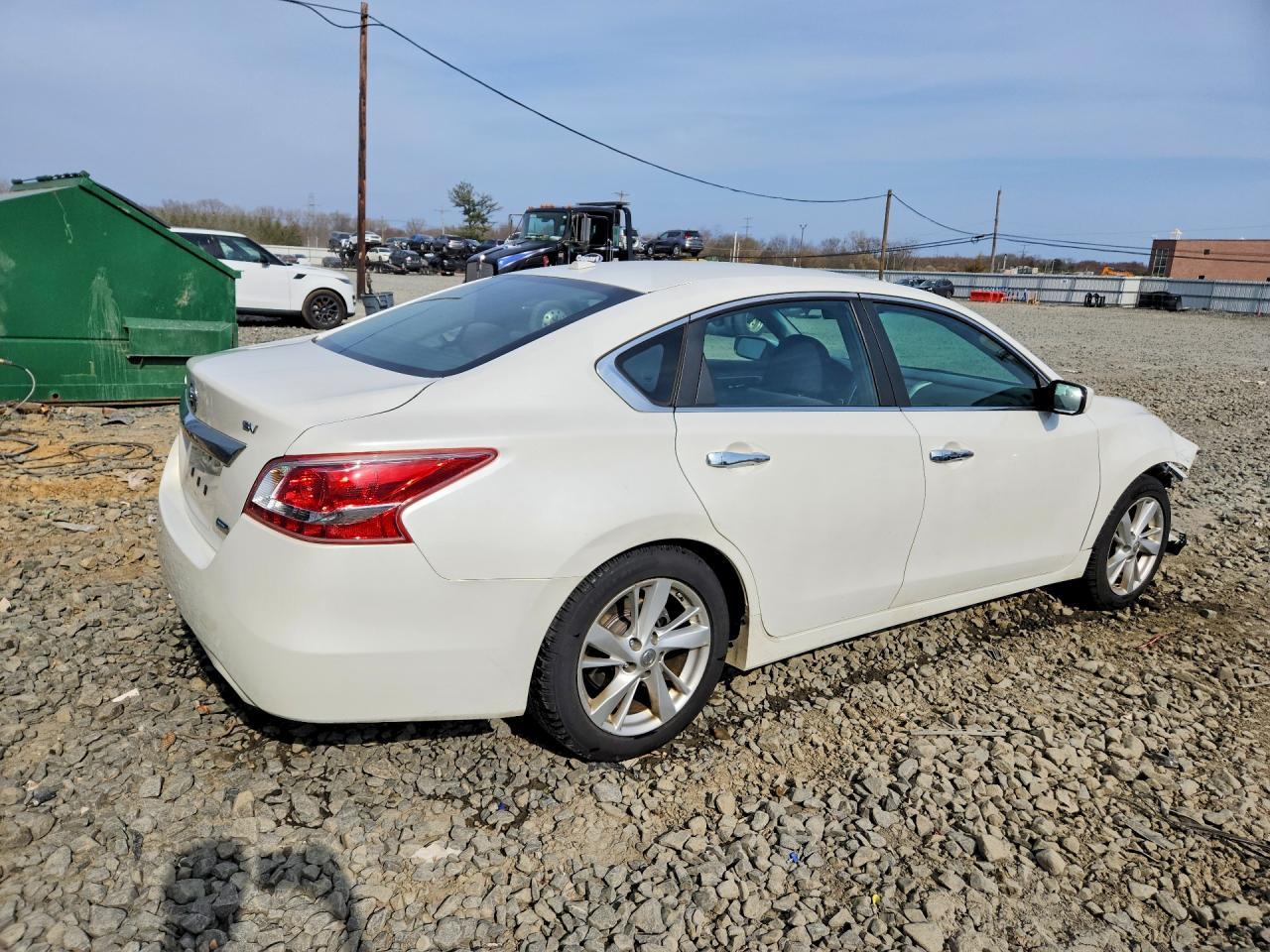 2013 Nissan Altima 2.5 - Image 3