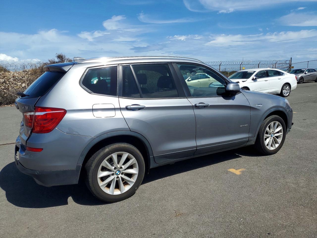 2017 BMW X3 Sdrive28I - Фото 3
