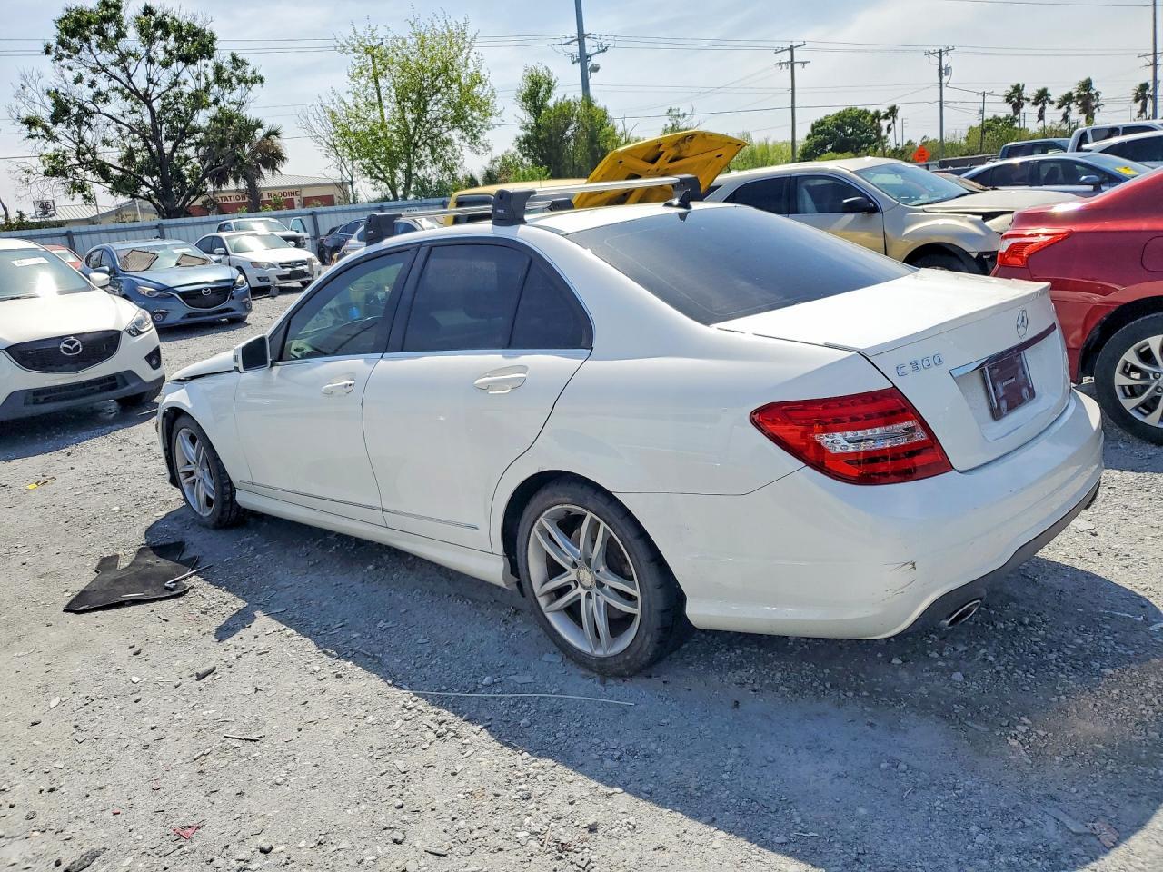 2014 Mercedes-Benz C 300 4Matic - Фото 2