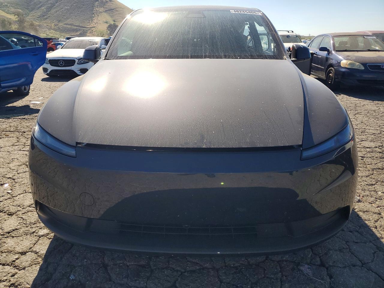 2026 Tesla Model Y - Image 5