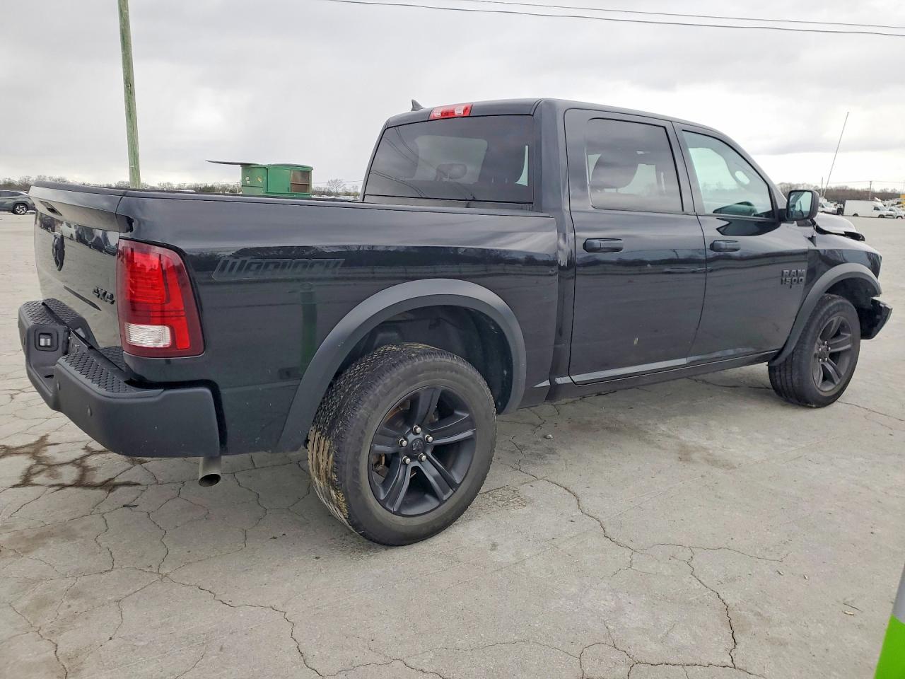 2022 Ram 1500 Classic Slt - Image 3