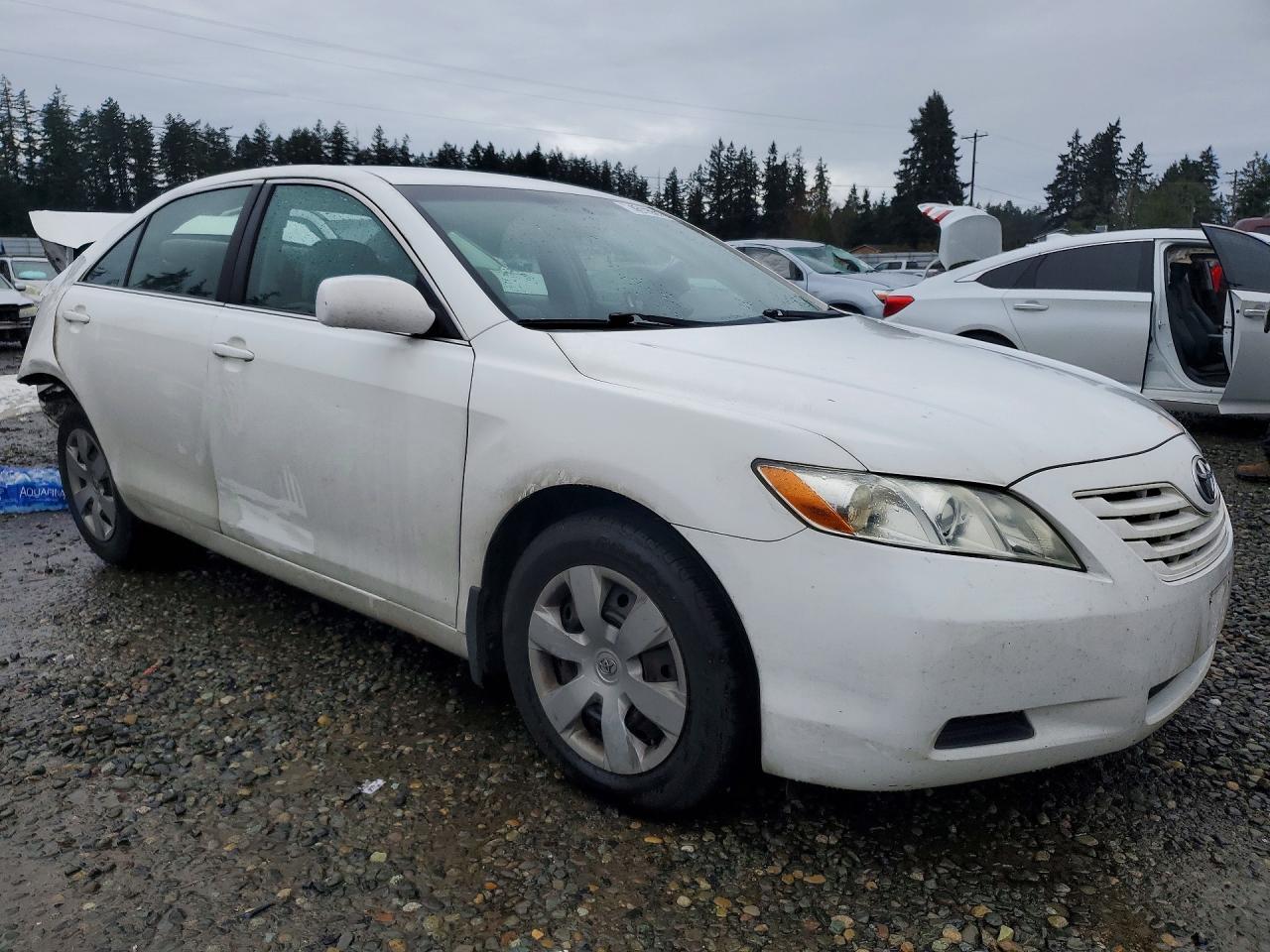 2008 Toyota Camry Le - Image 4