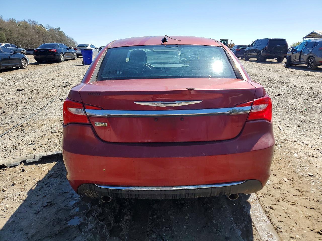 2014 Chrysler 200 Touring - Фото 6