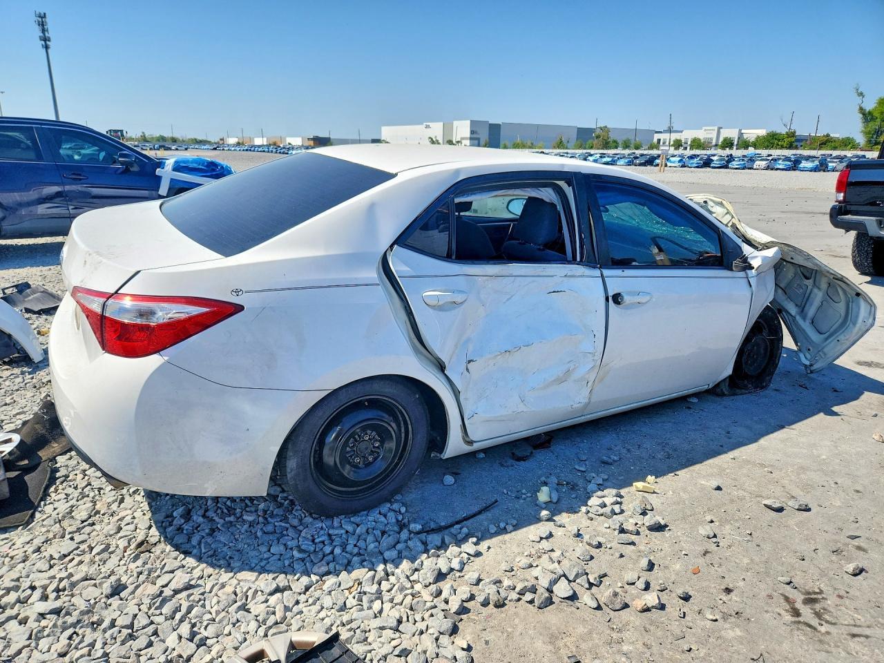 2015 Toyota Corolla L - Image 3