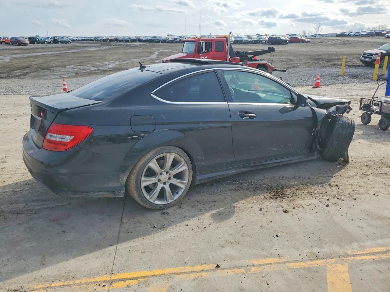 2014 Mercedes-Benz C 250 - Фото 3