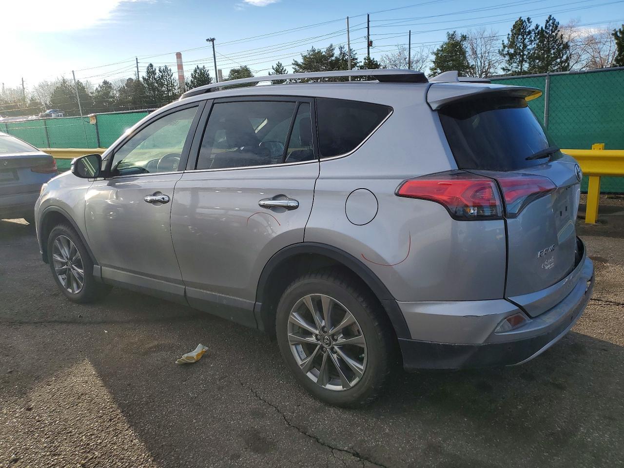 2017 Toyota Rav4 Hybrid Limited - Фото 2