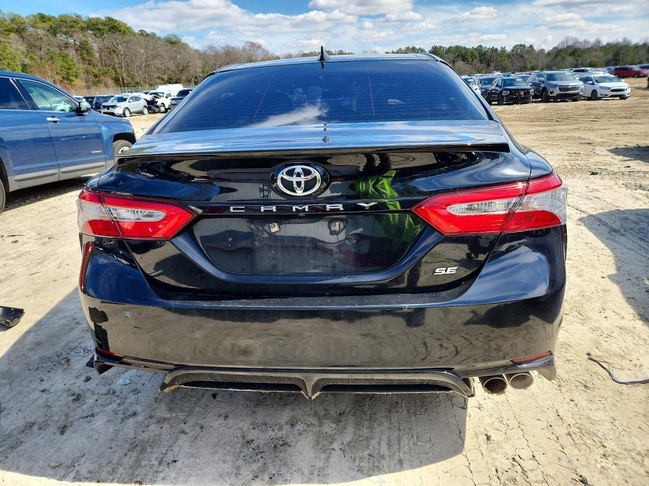2019 Toyota Camry Se - Image 6