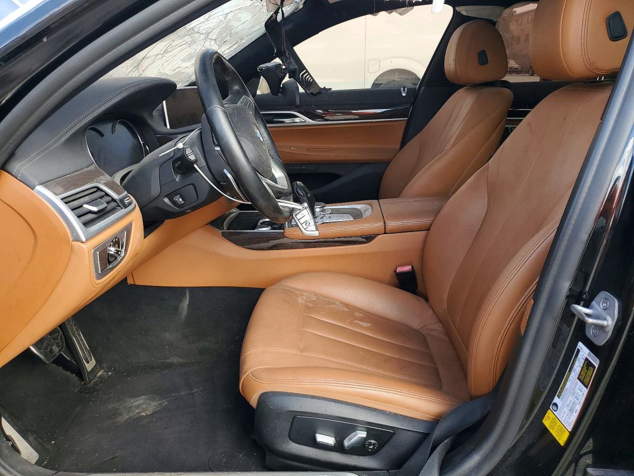 2019 BMW 740 I - Фото 7