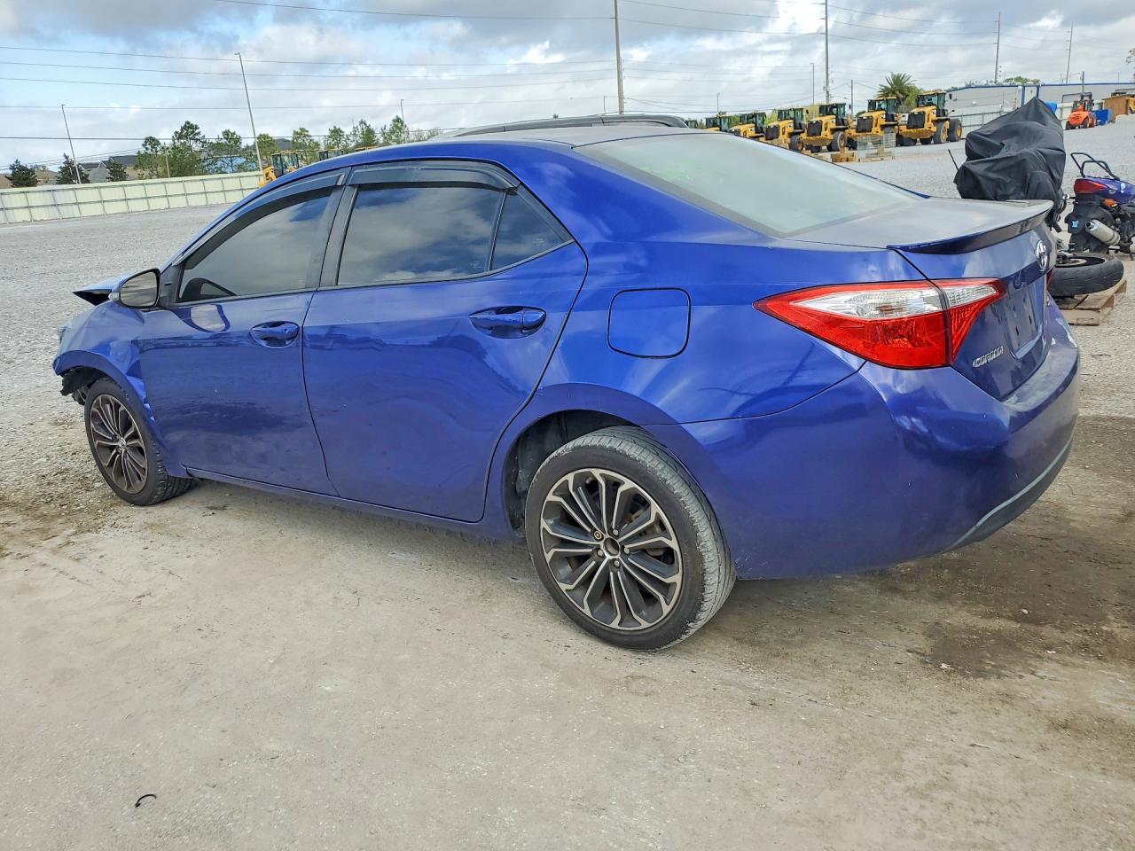 2015 Toyota Corolla S Plus - Фото 2