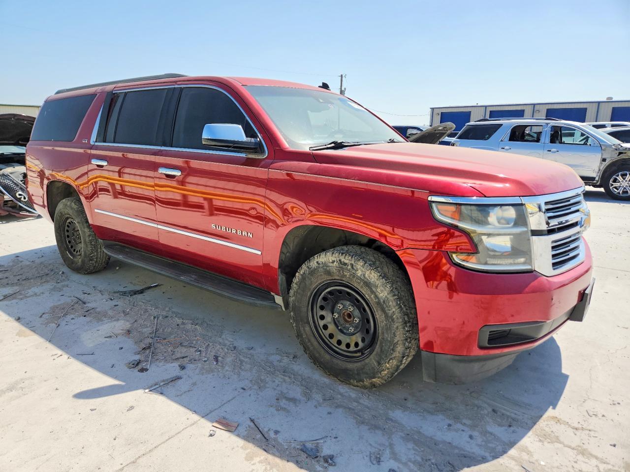 2015 Chev Suburban - Image 4