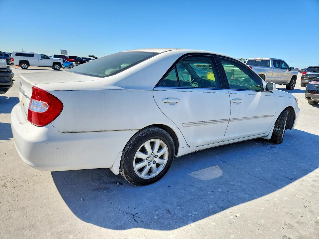 2004 Toyota Camry Xle V6 - Image 3
