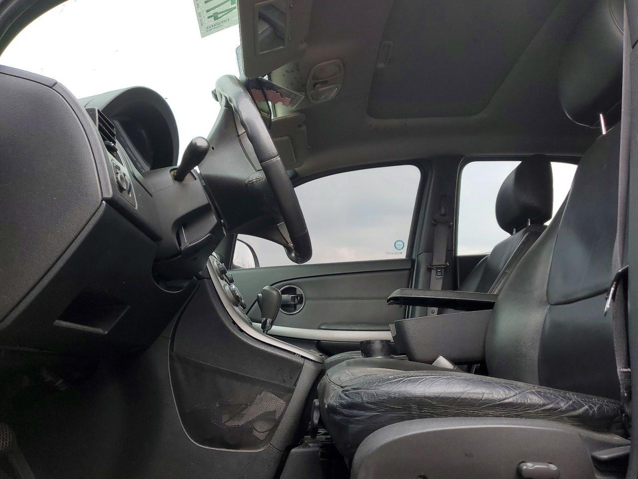 2006 Pontiac Torrent - Image 7