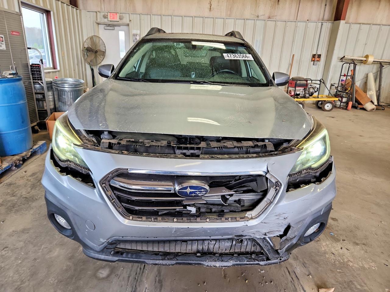 2018 Subaru Outback 2.5I Limited - Image 5