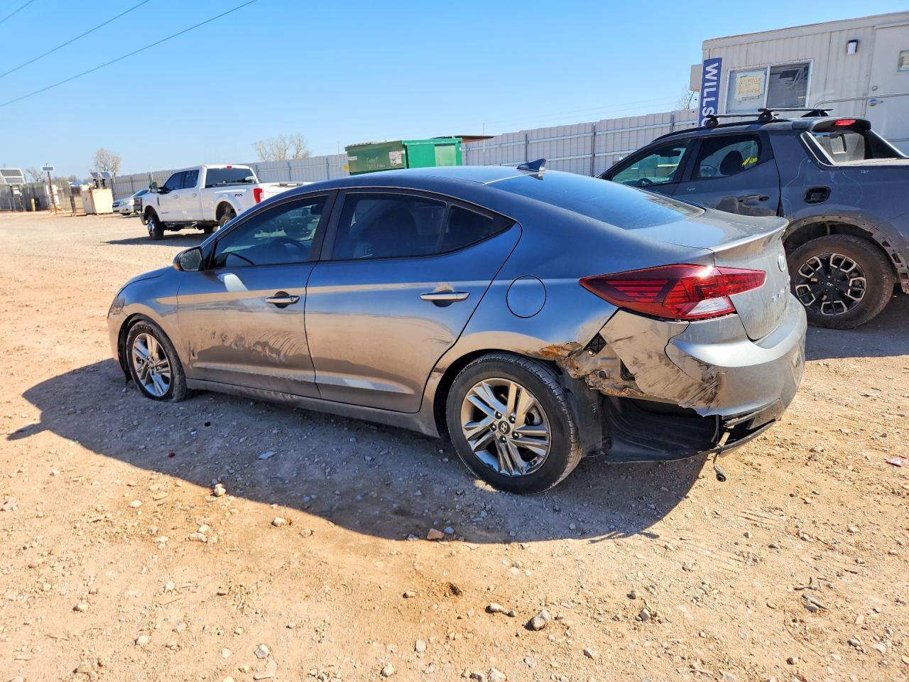 2019 Hyundai Elantra - Фото 2