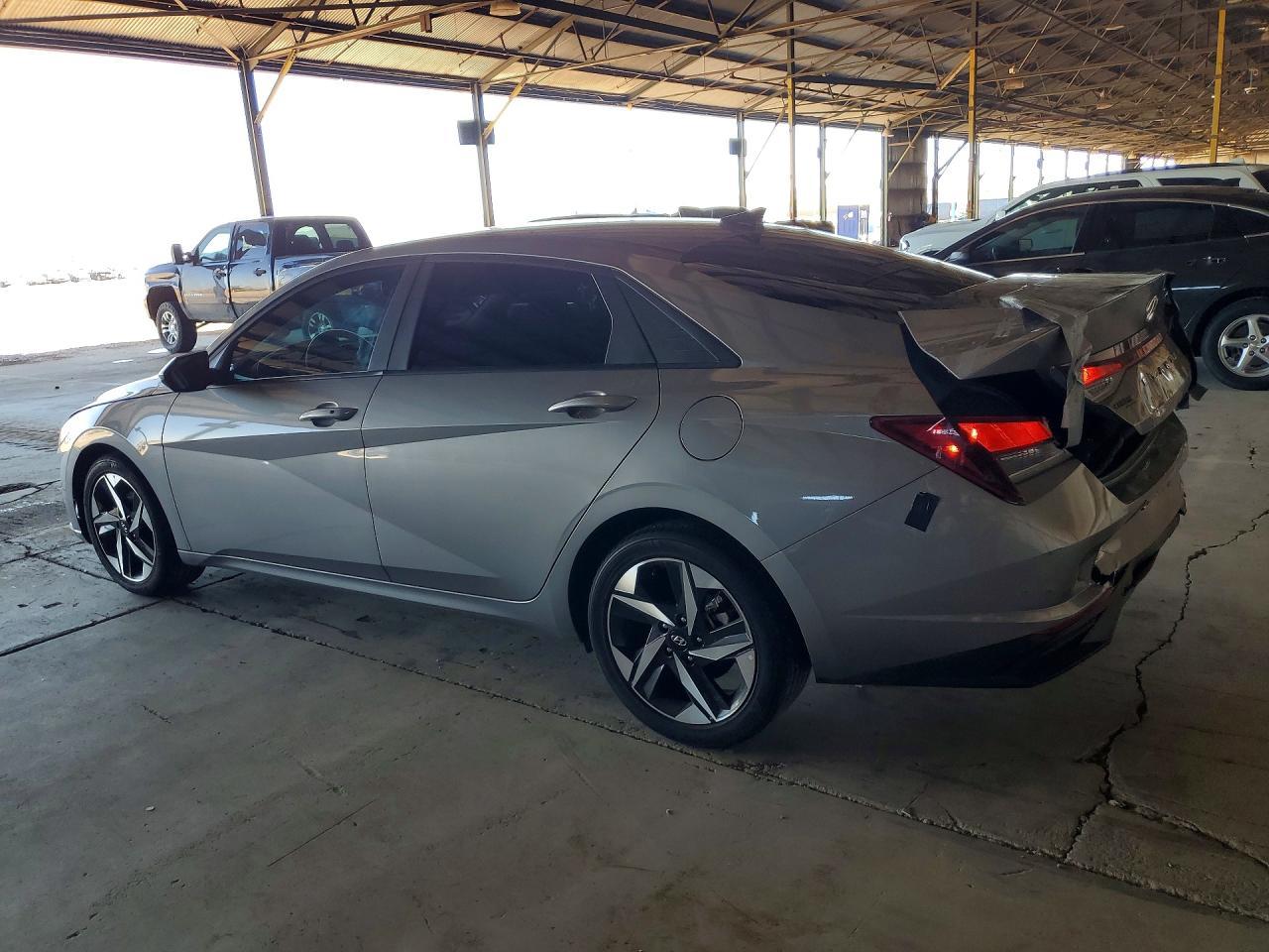 2023 Hyundai Elantra Sel - Фото 2